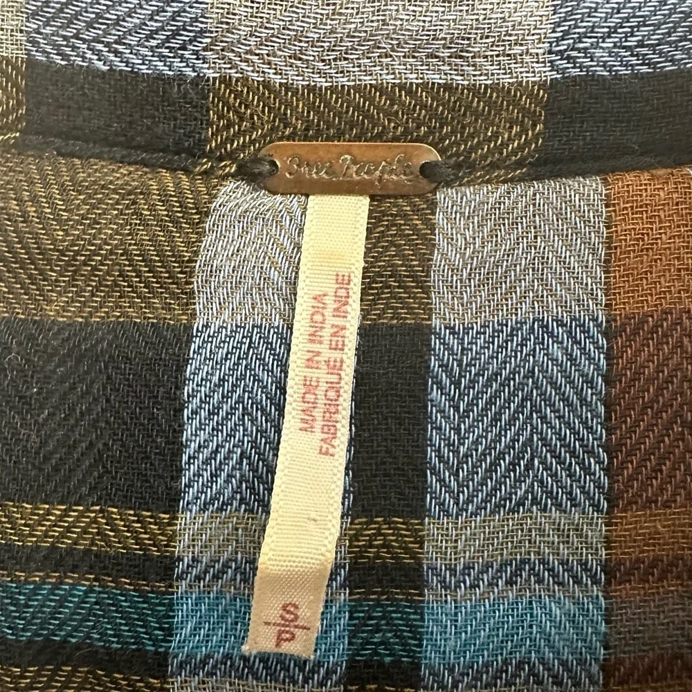 Free People Button Down Shirt Plaid Flannel Embroidered Boho Western Size Small